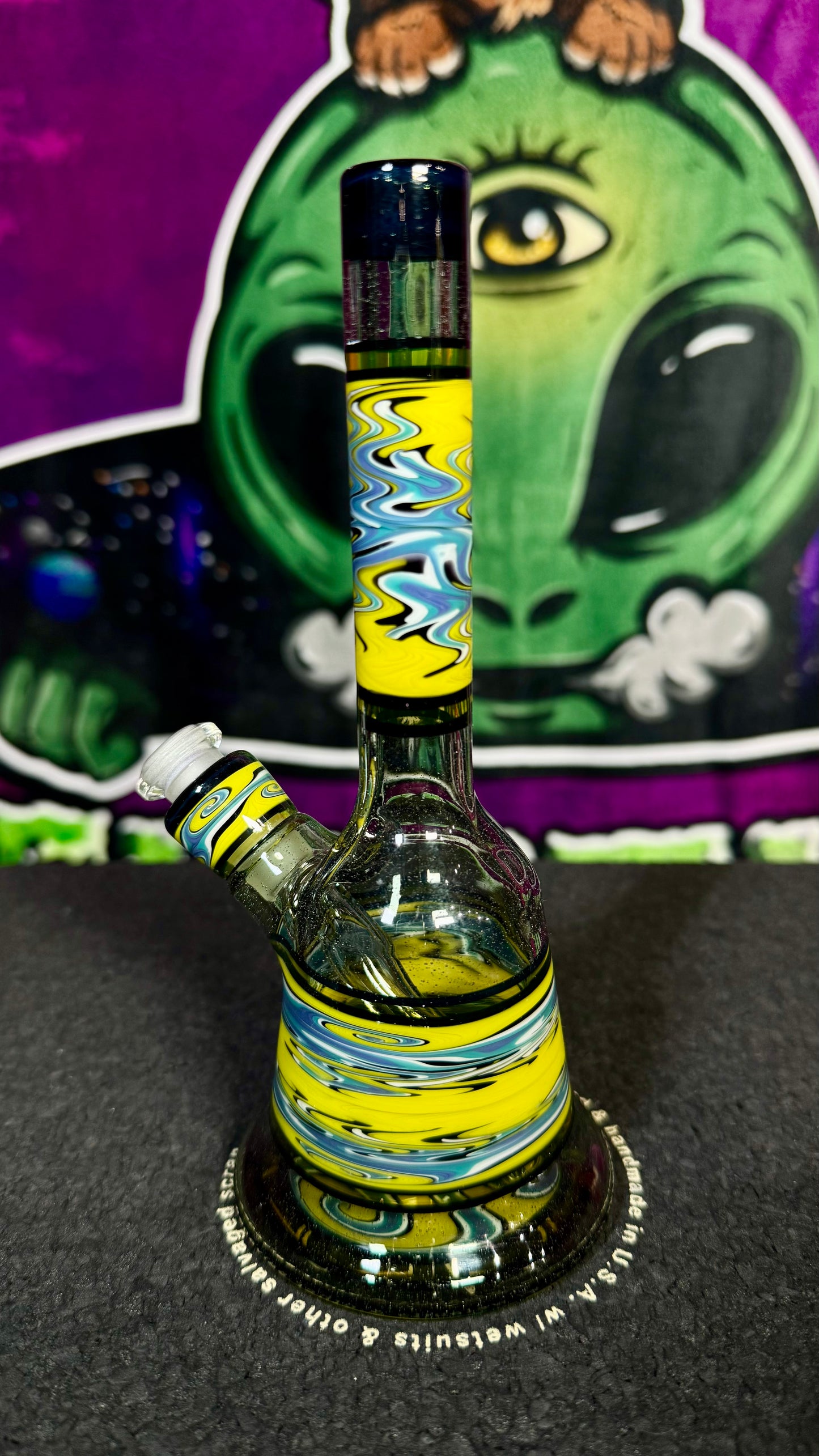 Lekseno glass