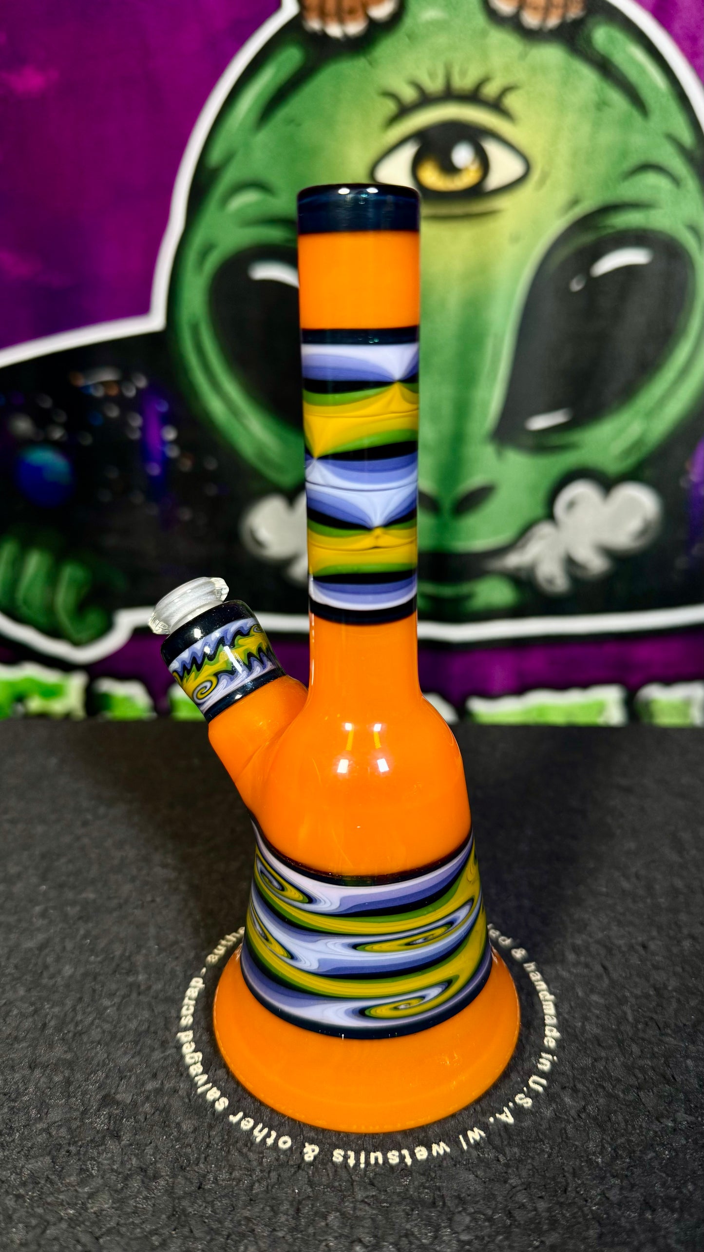 Lekseno glass